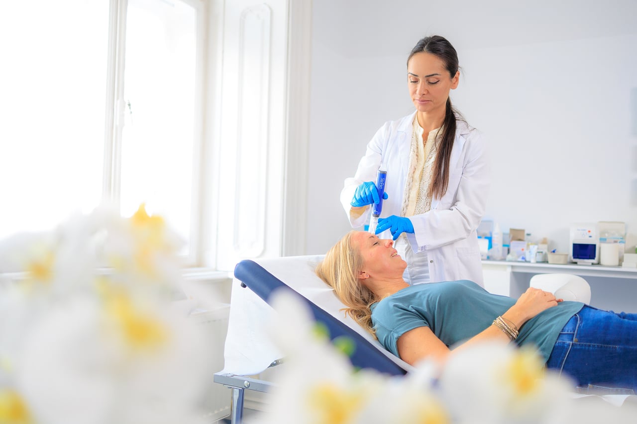 Schönheitsbehandlungen, PRP, Microneedling, Botox, Abnehmen